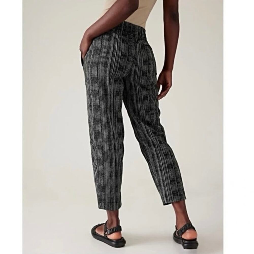 Athleta Women’s Arrival Pant in Amara Stripe Black Size 4